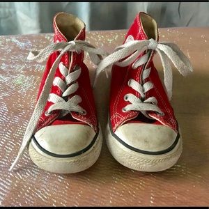 Converse Toddler SZ 7
